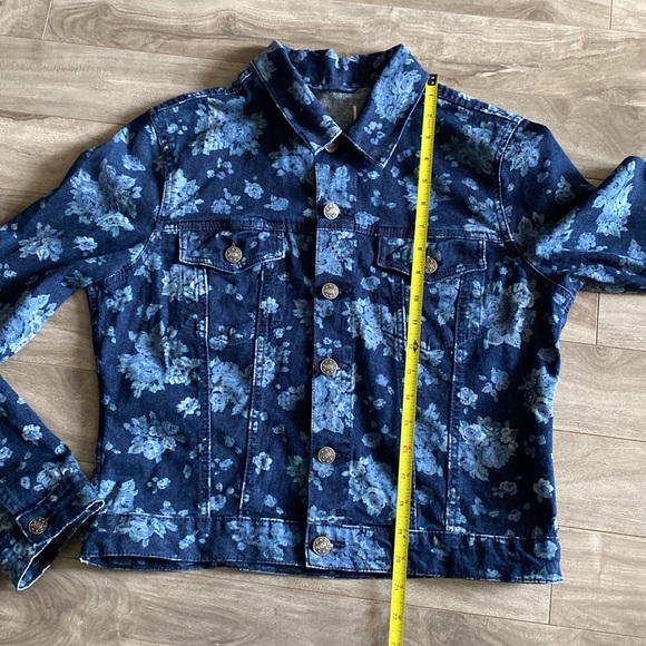 Floral Jean Jacket - Ladies Medium - Picture 8 of 9